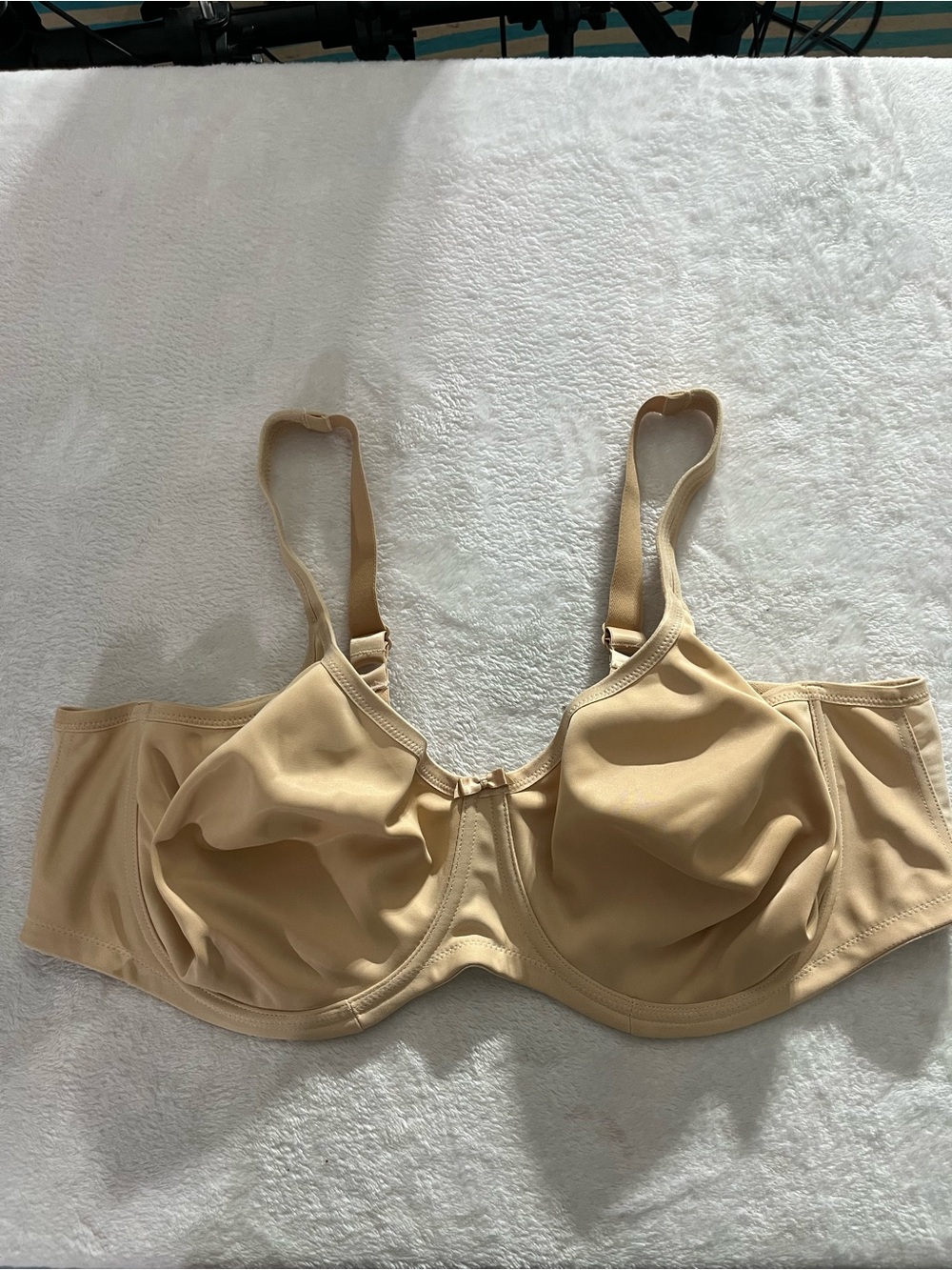 Elomi 3911 Smoothing Seam Free Underwire Bra Nude 48D Full Coverage Beige Nude